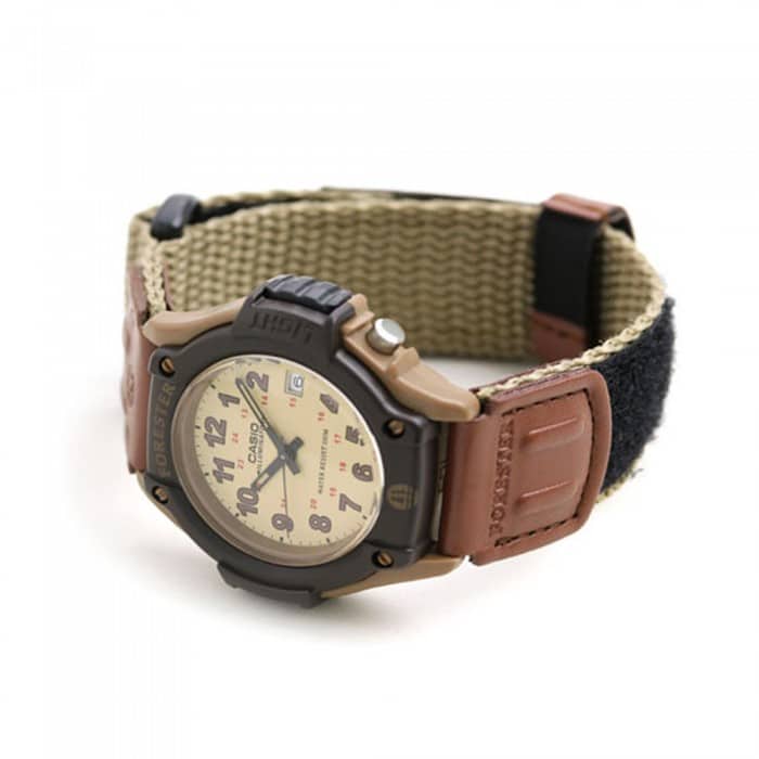 FT-500WC-5BVCF Reloj Casio para Hombre, Forester Illuminator - Marrón