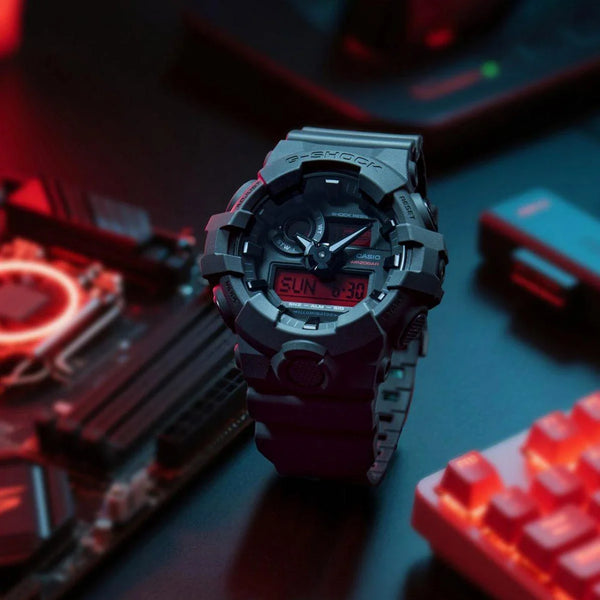 GA-700BBR-1A Reloj G-Shock Hombre Resina Negro - Vista lateral