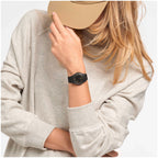 Reloj Swatch Golden Tag Unisex Silicona Negro - Vista 5