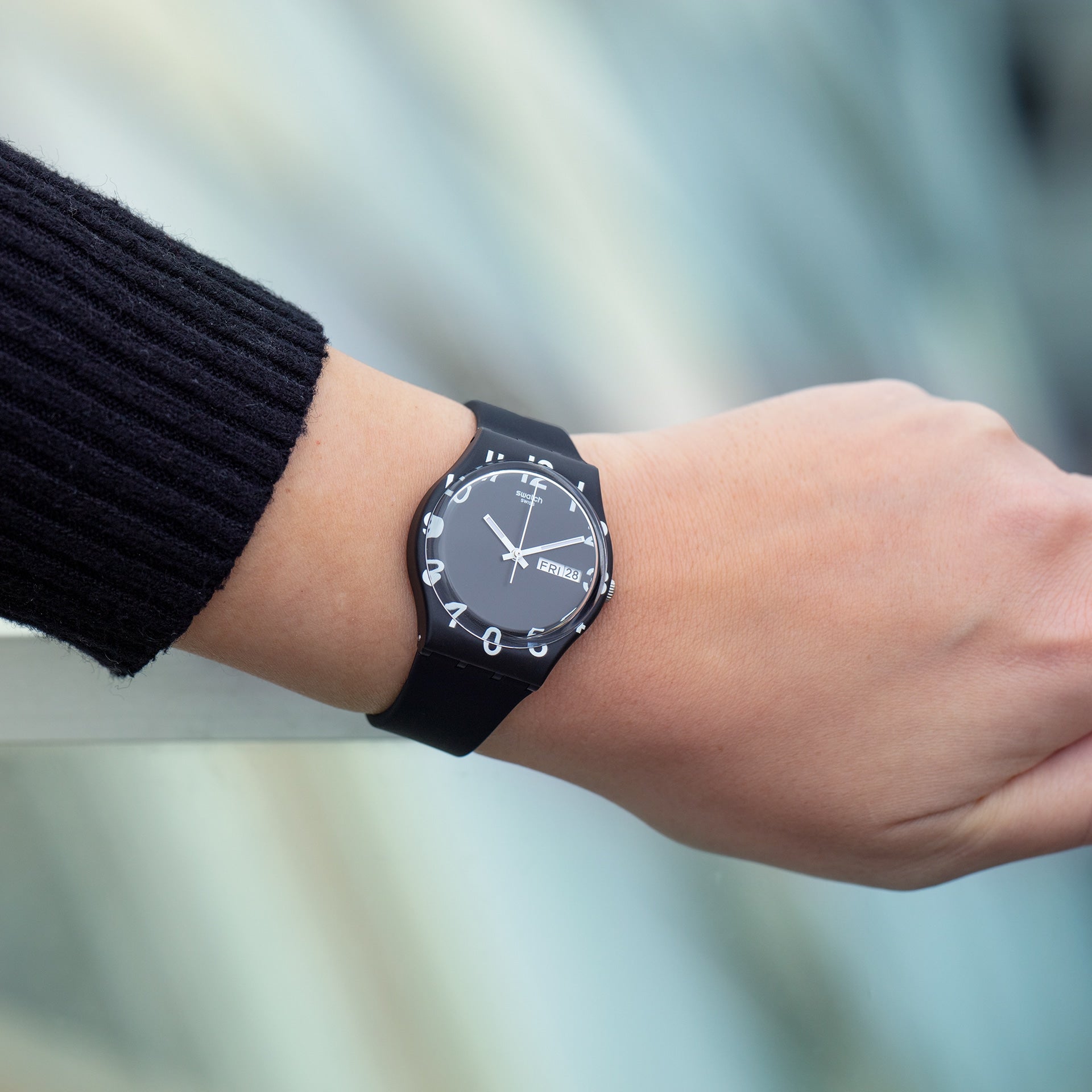 Reloj Swatch Over Black de hombre banda de resina 34 mm - Vista 5