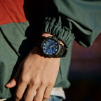 900CB Reloj G-Shock Hombre Resina Negro Esfera Azul - Detalle de esfera
