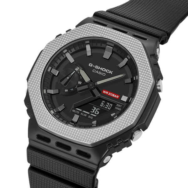 GM-2100BM Reloj G-Shock Hombre Resina Negra Patrón Plateado - Vista lateral