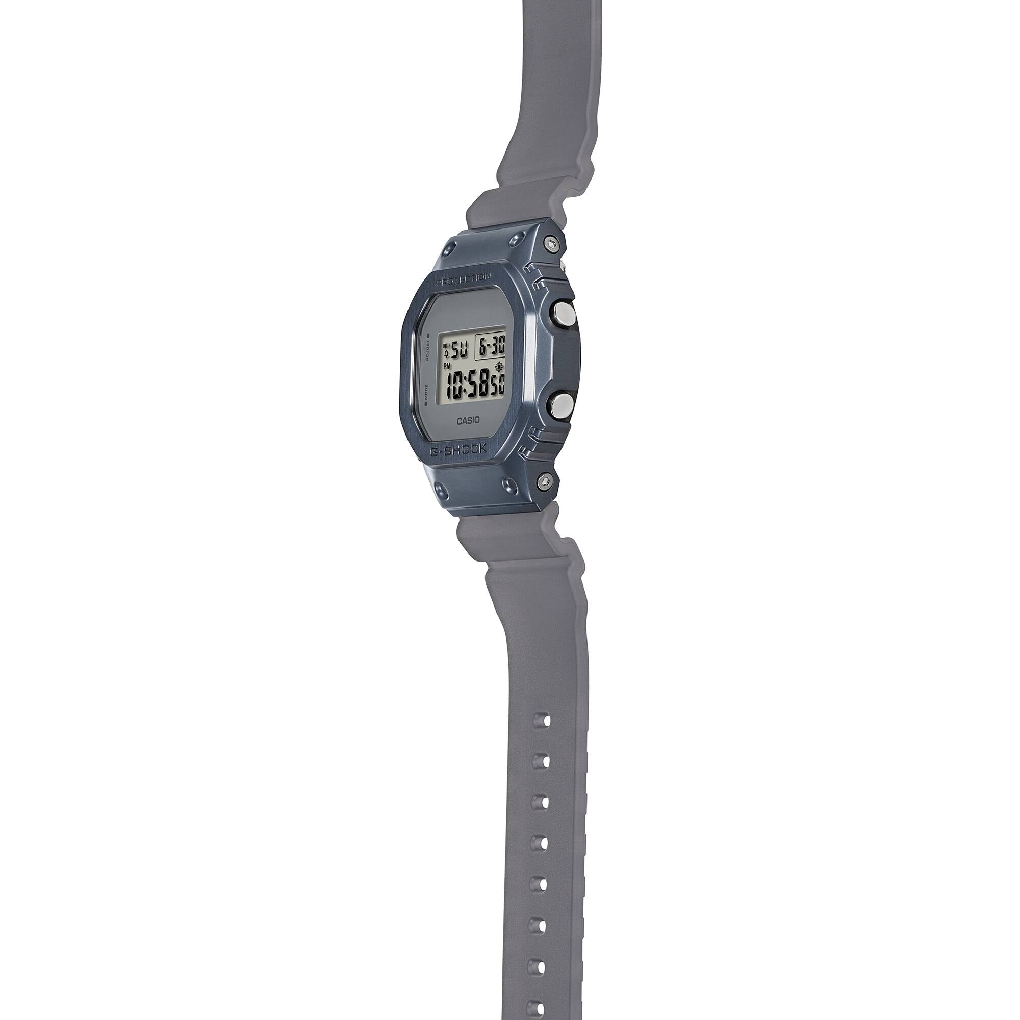GM-5600MF Reloj G-Shock Cuadrado Unisex Resina Azul Oscuro - Vista 6