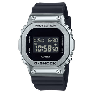 GM-5600U-1 Reloj G-Shock Hombre Acero Caucho Plateado Negro