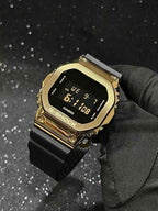 GM-5600UG Reloj G-Shock Hombre Acero Dorado Resina Negra - Detalle de esfera