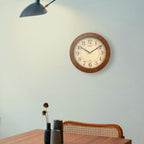 IQ-126 Reloj de Pared Casio Clásico Marco de Madera Café - Vista trasera