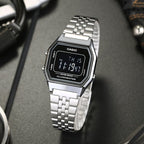 LA-680WA-1B Reloj Casio Unisex, Vintage Clásico Illuminator - Acero Inoxidable Plateado