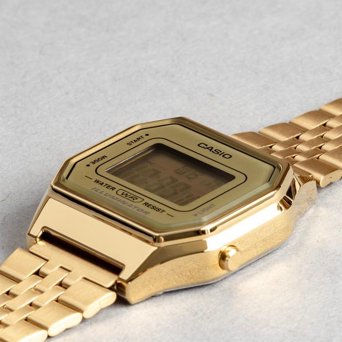 LA-680WGA-9 Reloj Casio para Mujer, Vintage Clásico Illuminator — imagen 3 de 5