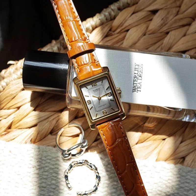 Reloj LTP-1234GLL-7A Casio de dama pulsera de piel — imagen 2 de 4