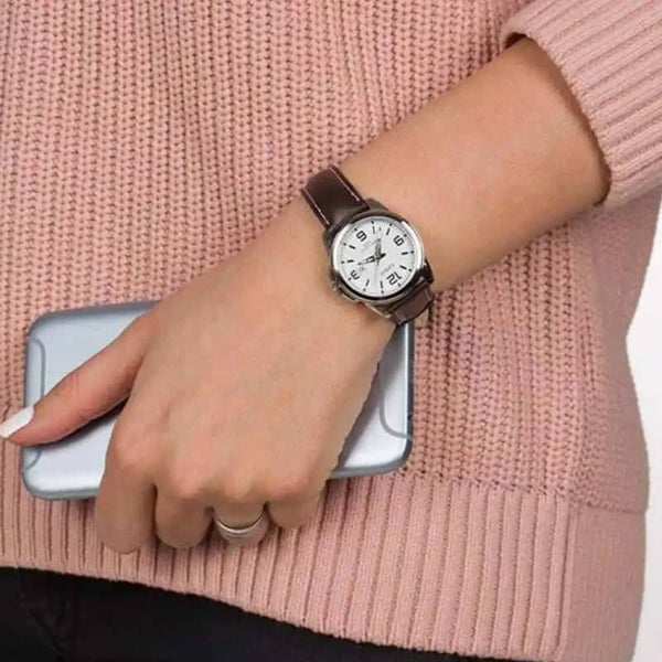 LTP-1314L-7AV Reloj Casio para Mujer — imagen 2 de 4