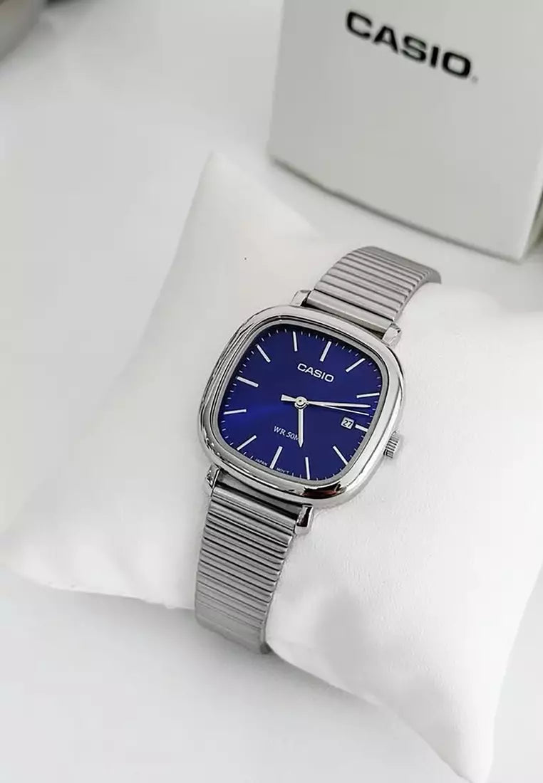 B166D Reloj Casio Mujer Pulsera de Acero Esfera Azul - Detalle de esfera
