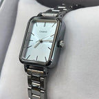 LTP-V009D-2E Casio Reloj para Mujer
