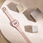 LW-204 Reloj Casio Mujer Digital Correa Resina Rosa - Detalle de esfera