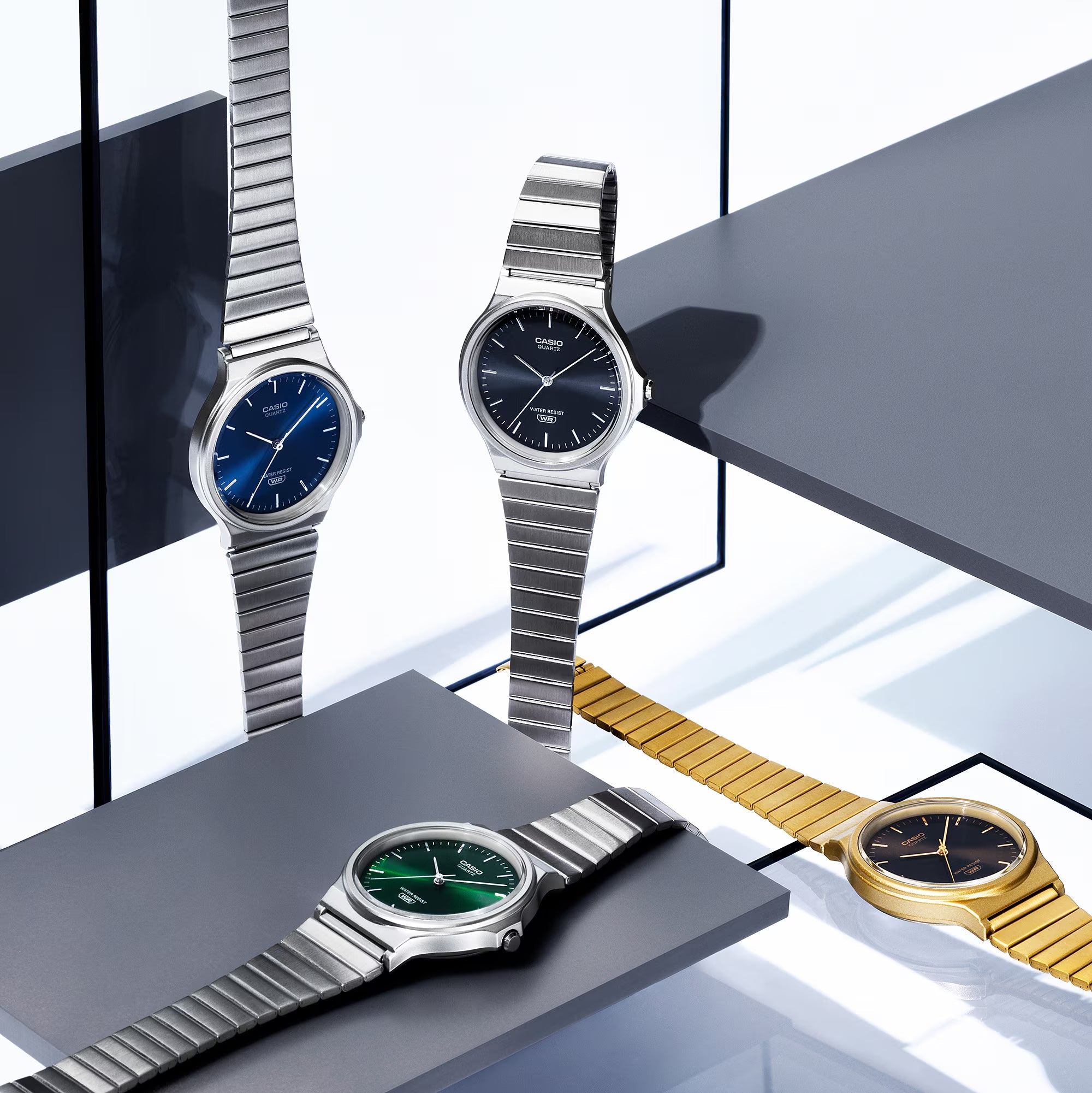 MQ-24GA-1A Reloj Casio unisex correa de metal - Acero Inoxidable Dorado