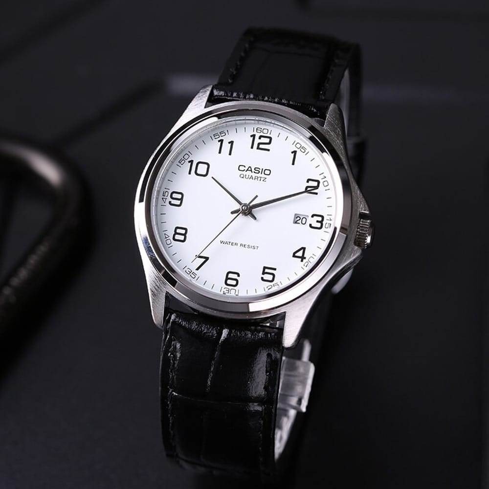 1183E Reloj Casio Hombre Correa de Cuero Negro Esfera - Detalle de esfera