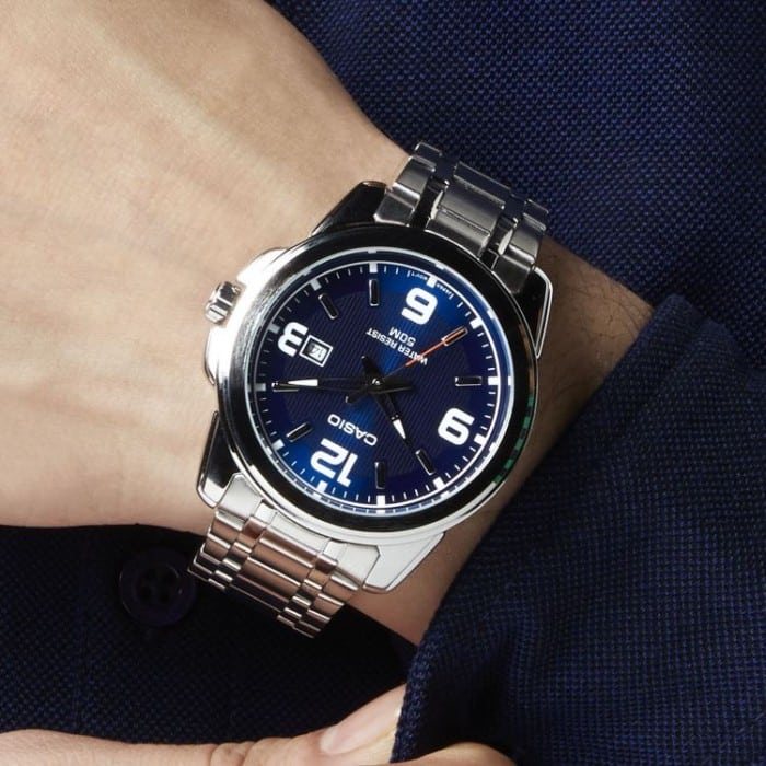 1314D Reloj Casio Hombre Acero Inoxidable Esfera Azul - Vista trasera