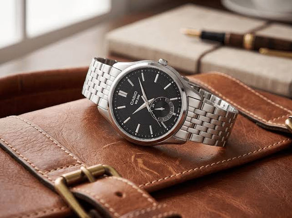 MTP-B315D-1AV Reloj Casio de hombre correa de metal — imagen 2 de 3