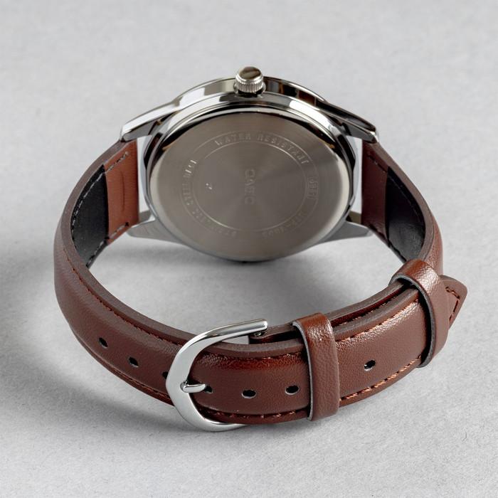 MTP-V005L-7B4 Reloj Casio para Hombre — imagen 3 de 5