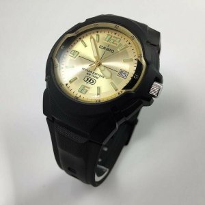 MW-600F-9AVCF Reloj Casio para Hombre, 10 Años de Batería - Detalle de esfera