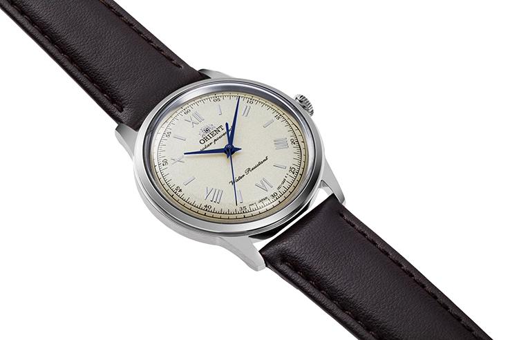 RA-WK0003G Reloj Orient Classic Solar de hombre correa de cuero marrón