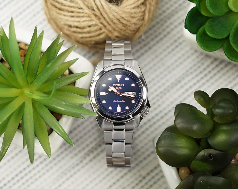 SRE003K1 Reloj Seiko 5 Sports Mujer Pulsera Acero Esfera