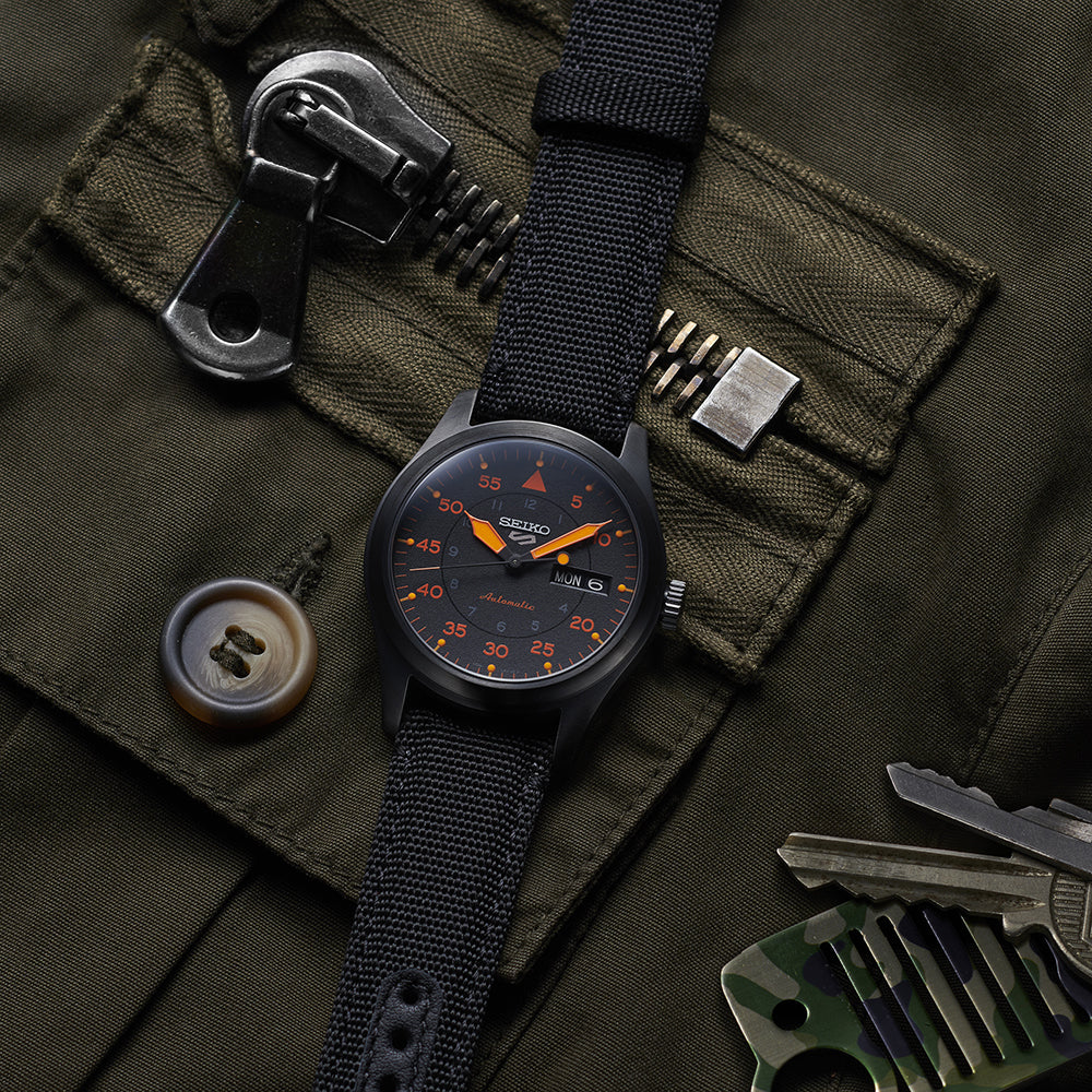 SRPH33K1 Reloj Seiko Serie 5 Análogo para Hombre con Correa de Tela