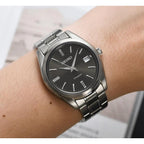 SUR375P1 Reloj Seiko Essentials Hombre Titanium Gris Oscuro