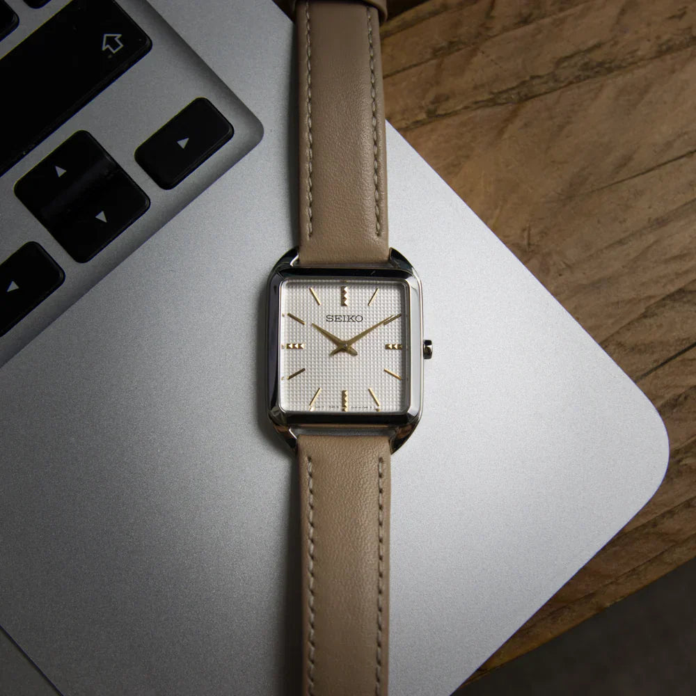 SWR089P1 Reloj Seiko Essentials Mujer Acero Piel Beige