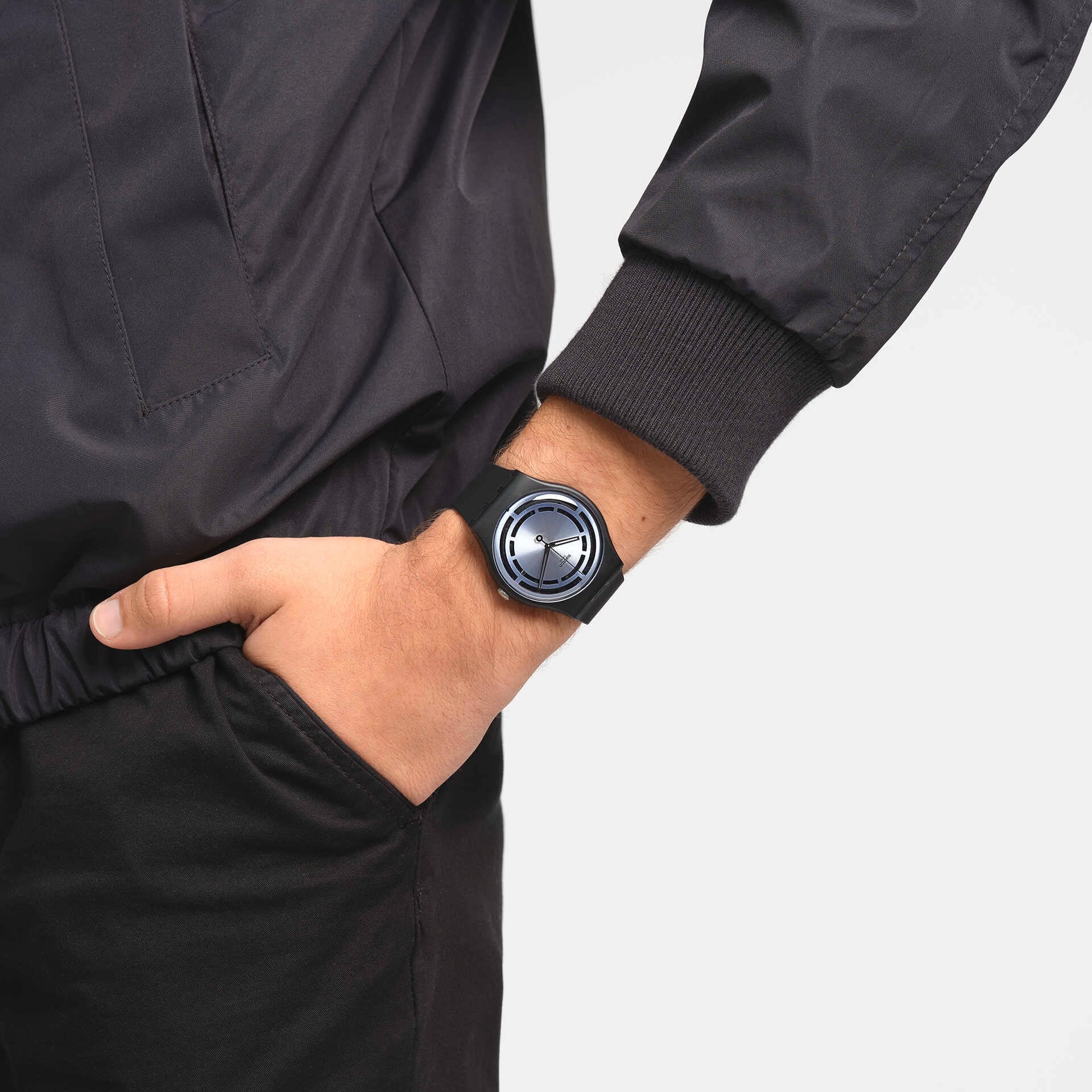 SO32B118 Reloj Swatch Circled Lines Unisex banda de resina - Resina Negro