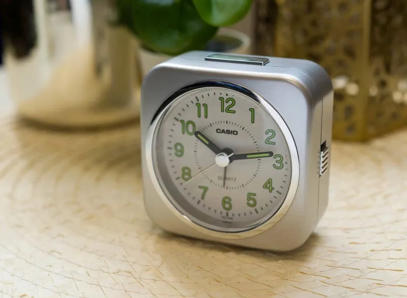 TQ-143S-8 Despertador Casio