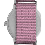 TW2V77800 Timex Weekender Reloj para Mujer Snoopy Peanuts 38 mm - Tela Rosa
