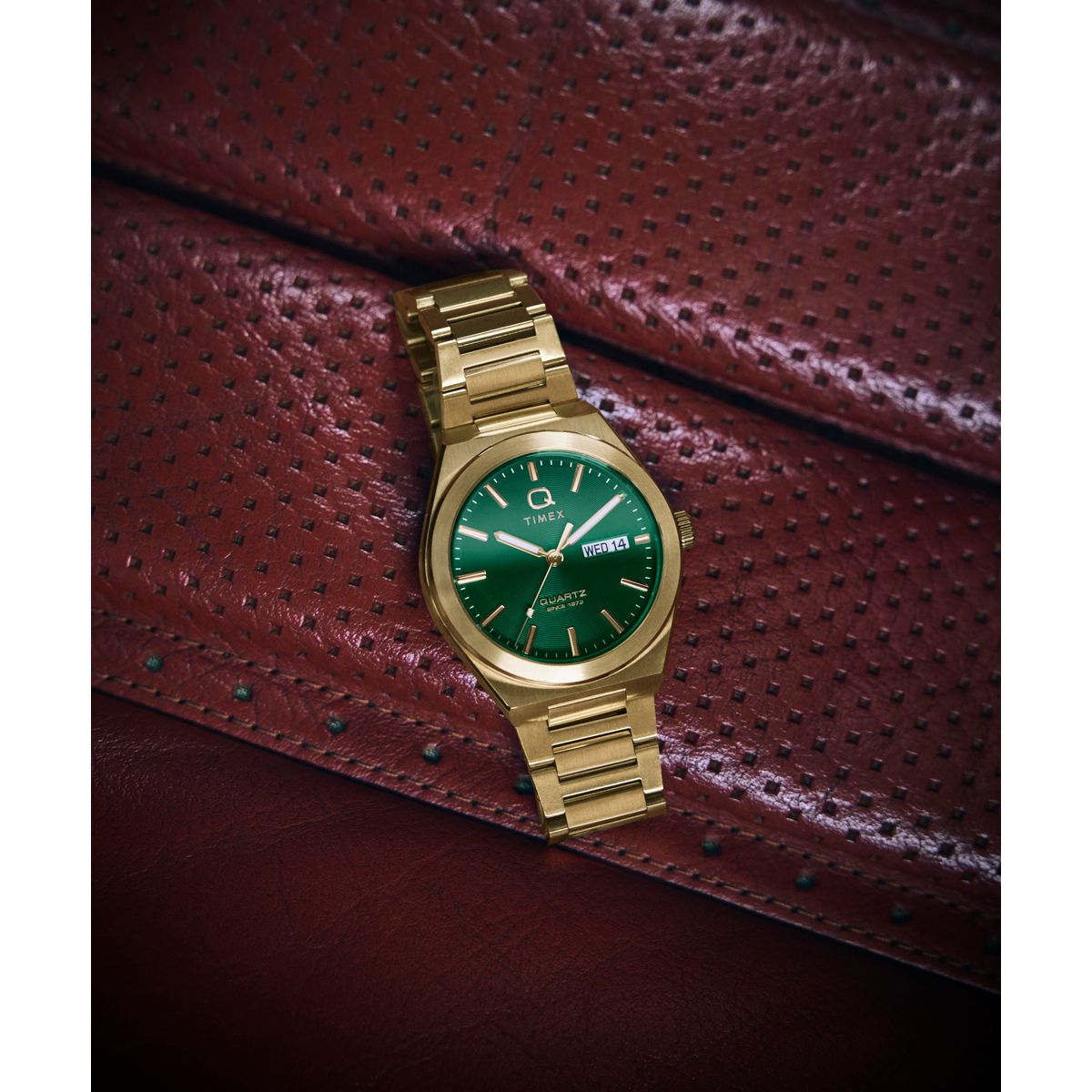 TW2Y35100 Reloj Timex Q de hombre correa de metal - Acero Inoxidable Dorado