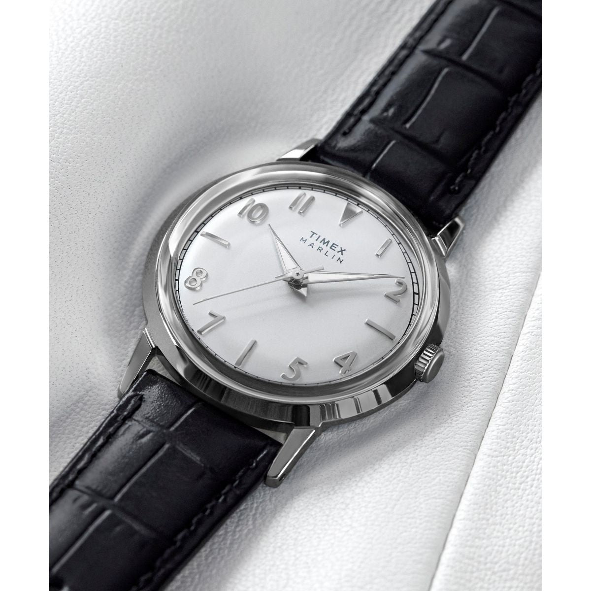 TW2Y37600 Reloj Timex Marlin Unisex banda de piel 34 mm - Cuero Negro