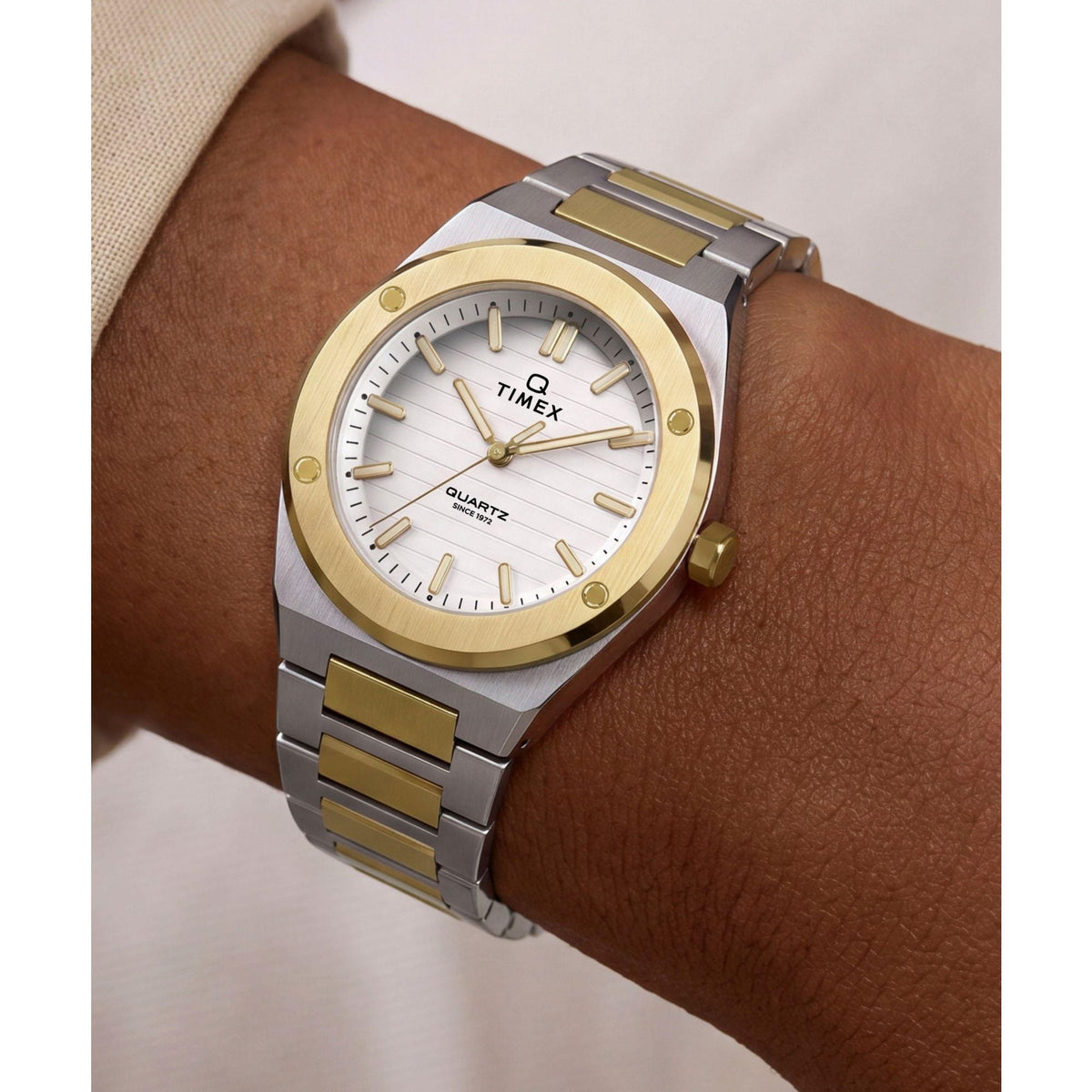 TW2Y81900 Reloj Timex Q Marbella de dama correa de metal - Acero Inoxidable Bicolor