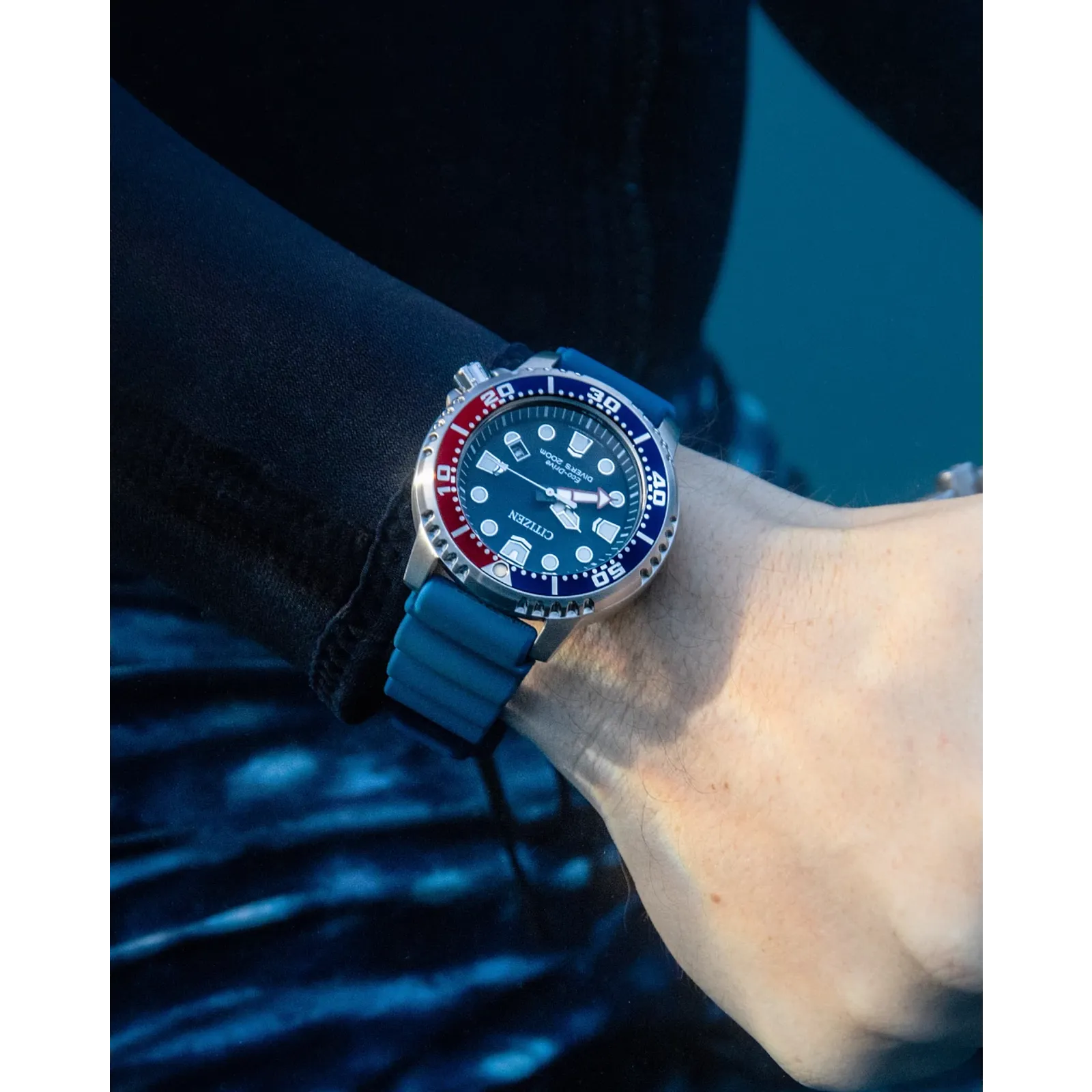 bn0168-06l Reloj Citizen Promaster Dive de caballero banda de resina 44 mm Eco-drive - Vista trasera