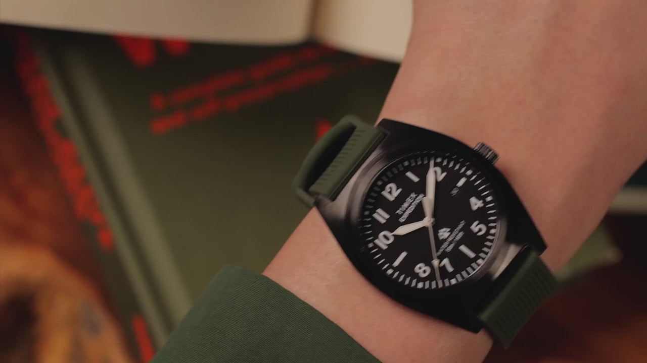TW2Y18000 Reloj Timex Expedition Capstone de hombre correa de silicona · video oficial (timex.com)